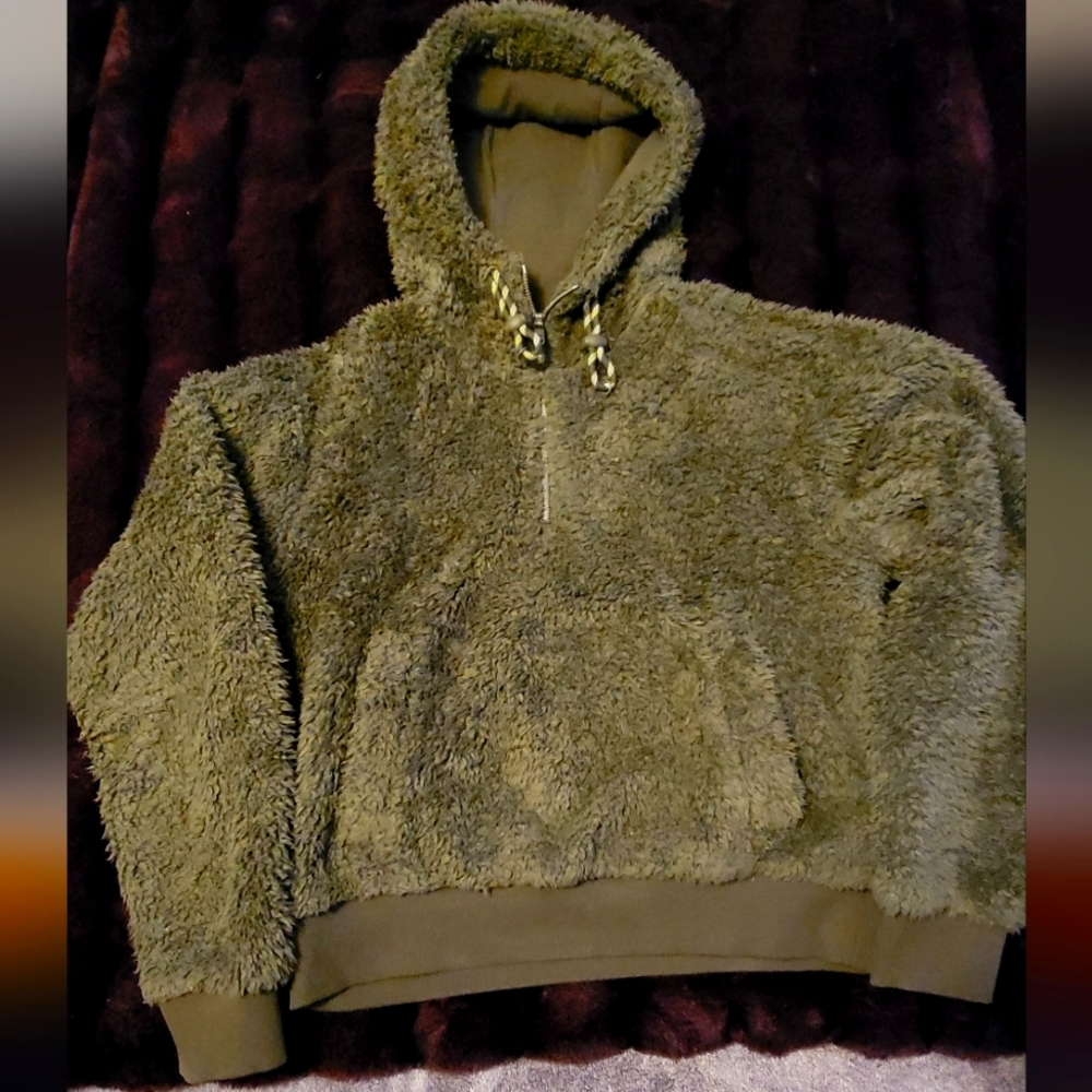 Lululemon Fleece Cropped Hoodie